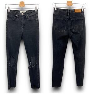 Objects Without Meaning 26x28 Short Distress Black Skinny Ankle Jeans High Rise